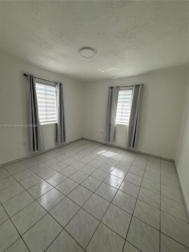 Building Photo - 2445 SW 90th Ave