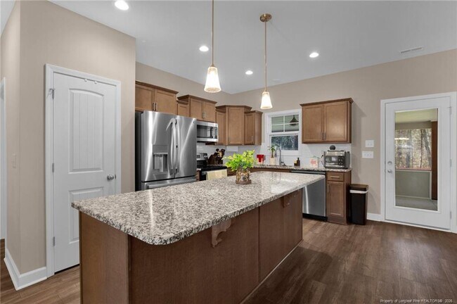 Building Photo - 272 Caldwell St