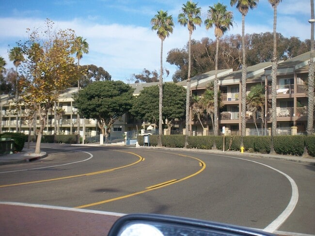 Building Photo - 562 Ebbtide Cir