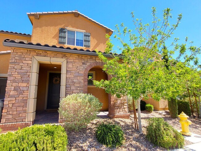 Primary Photo - 4 Bedroom House with Community Pool, Baseb...
