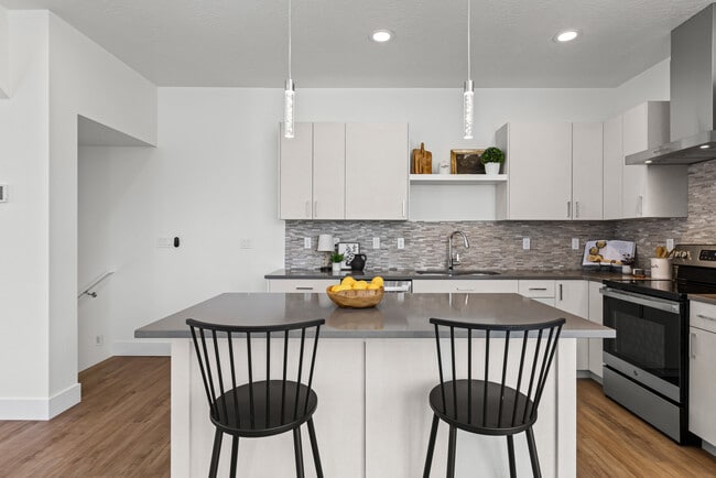 Building Photo - 509 E Violets Cv Ln