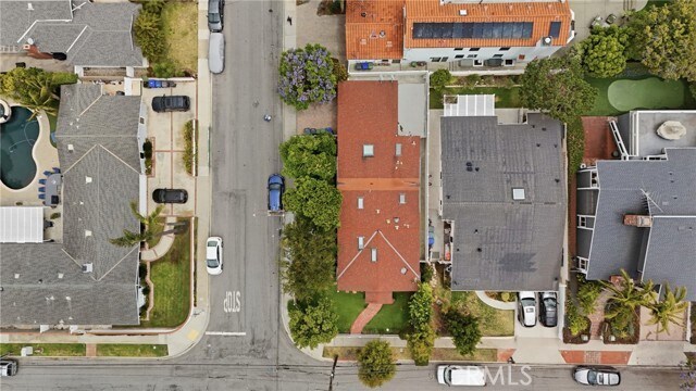 Building Photo - 926 N Rowell Ave
