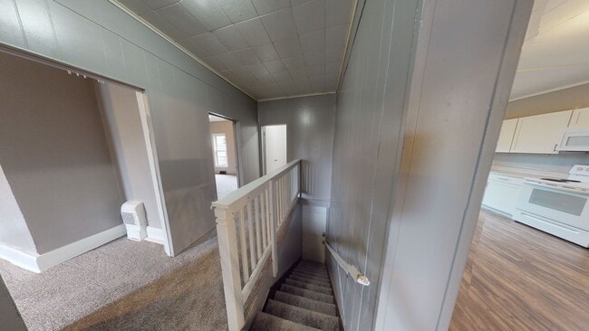 Building Photo - 33 Westminster Ave