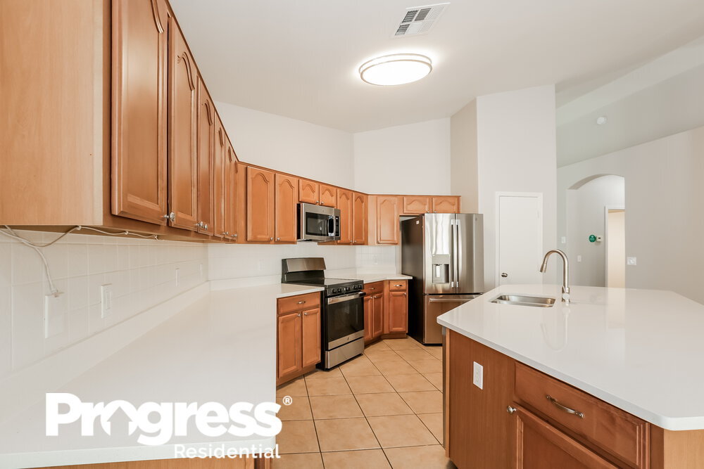 Building Photo - 4130 W Vineyard Rd