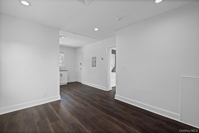 Building Photo - 305 Columbus Ave
