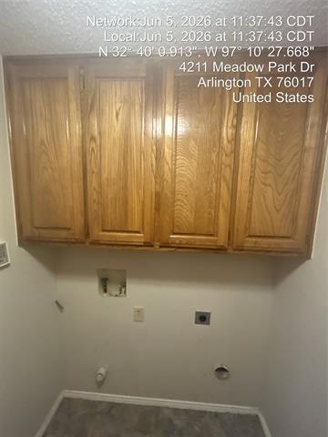 Building Photo - 4211 Meadow Park Dr