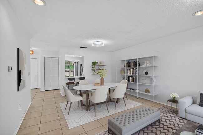 Building Photo - 270 Beaver Dam Ct