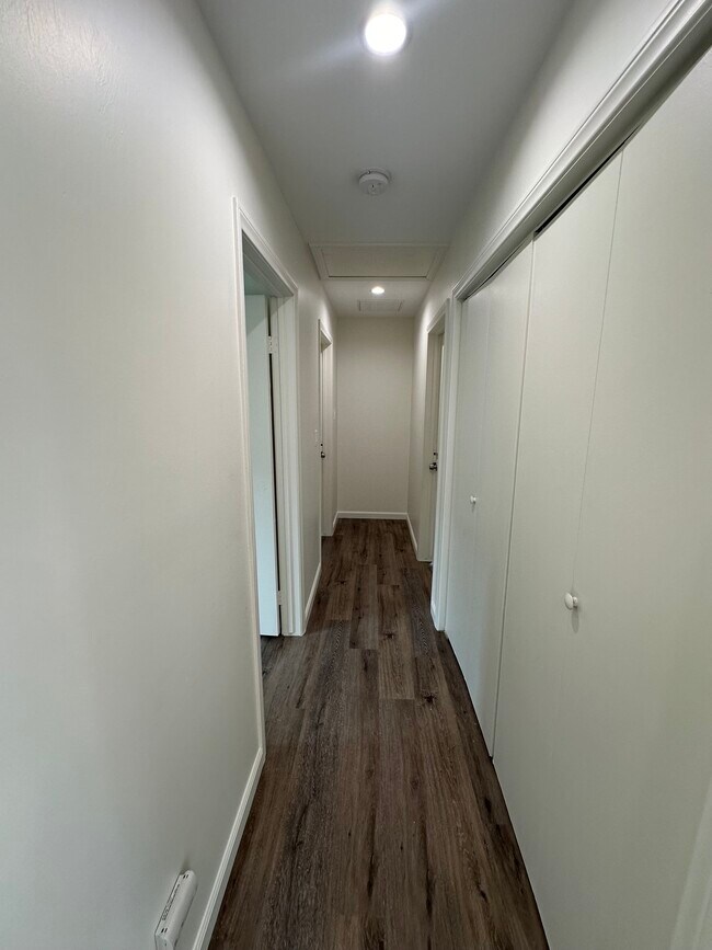 Building Photo - 3623 W 105th St