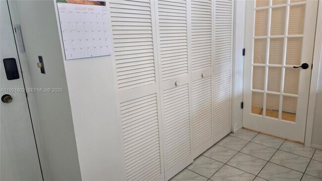 Building Photo - 1985 S Ocean Dr