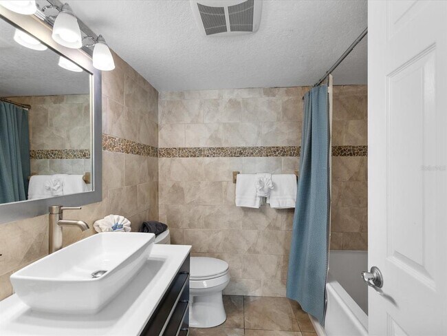 Building Photo - 185 Brightwater Dr