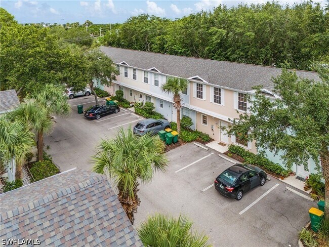 Building Photo - 3258 Tamara Dr