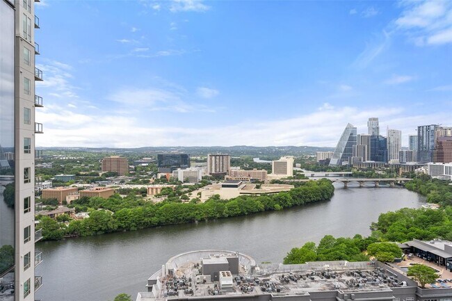 Building Photo - 44 East Ave