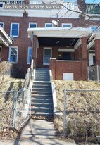 Building Photo - 3519 Reisterstown Rd