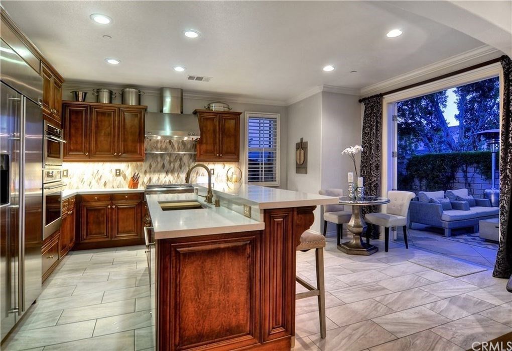 Open Kitchen with World Class Appliances - 325 Canal Wy