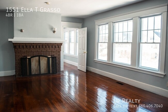 Building Photo - 1551 Ella T Grasso Blvd
