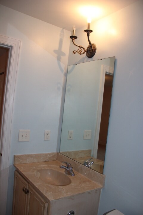 Building Photo - 5009 Groves Edge Ln