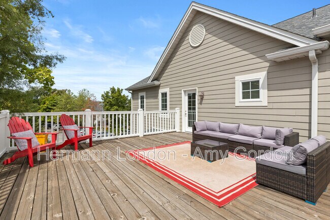 Building Photo - 751 Windberry Ct