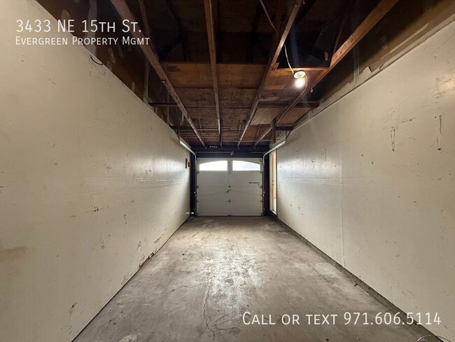 Building Photo - 3433 NE 15th St