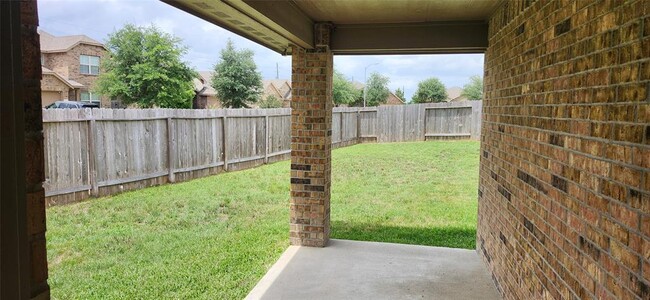 Building Photo - 23818 Giardini Dr