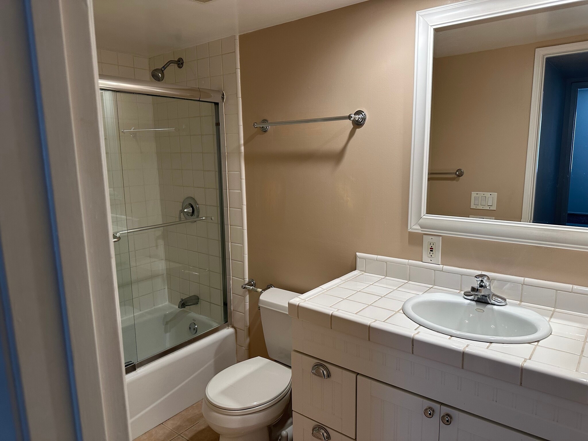 Bathroom - 6456 Cavalleri Rd
