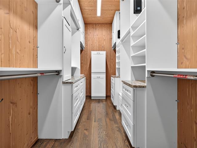 Building Photo - 6809 Cedar Ridge Ct