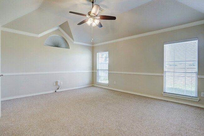 Building Photo - 10606 Badger Canyon Dr
