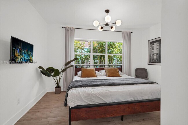 Building Photo - 37 NW 47th St