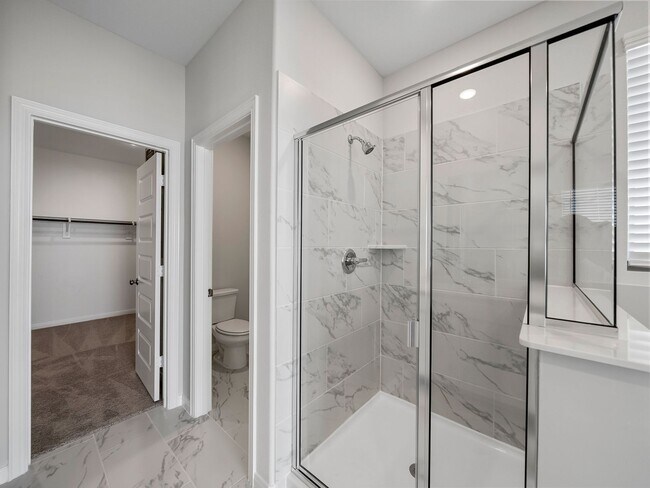 Building Photo - Almost New, Modern Look 4 Bed 3 Bath House...