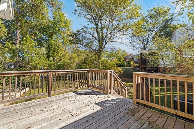 Building Photo - Beautifully Updated 3/2 w/ Large Fenced Backyard, Minutes From ATL Airport and Woodward Academy