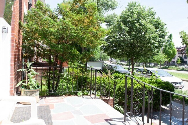 Building Photo - 1743 Commonwealth Ave