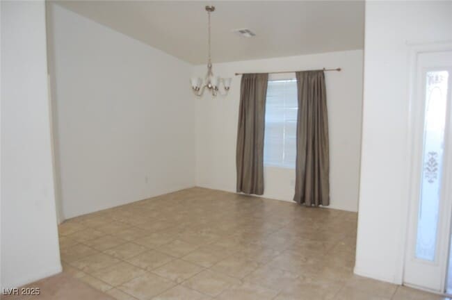 Building Photo - 1601 Zelzah Ave