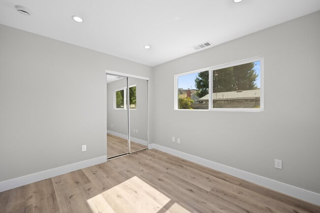 Building Photo - 22570 Los Tigres Dr