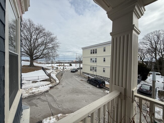 Building Photo - 156 Homes Ave