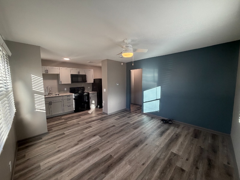 Building Photo - 637 S 3rd St