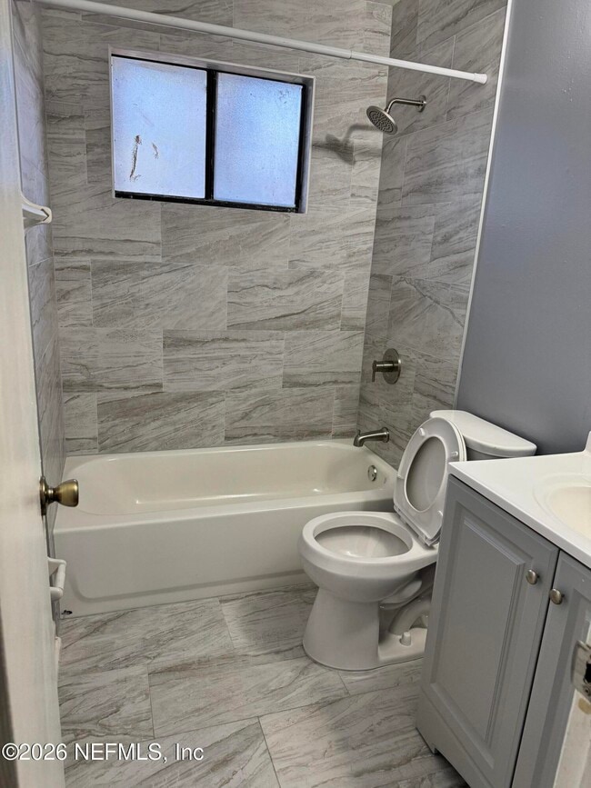 Building Photo - 5136 Westchase Ct