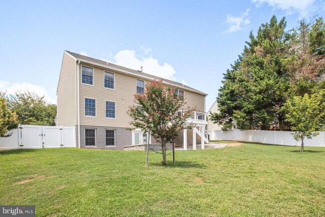 Building Photo - 359 Eustace Rd