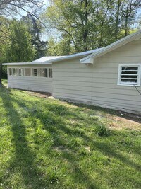 Building Photo - 430 Co Rd 235