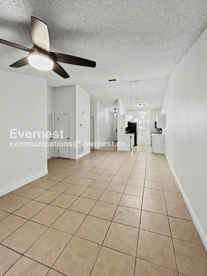 Building Photo - 3436 Sunrise Villas Ct N