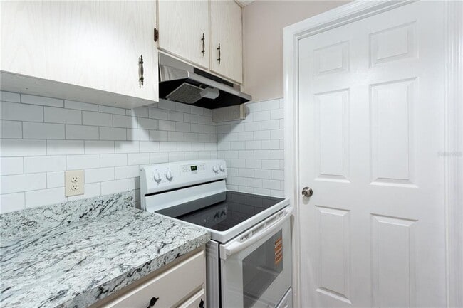 Building Photo - 4936 Ilener St