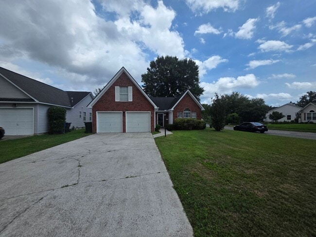 Building Photo - Charming 3-Bedroom Home in Desirable Shadowmoss Community