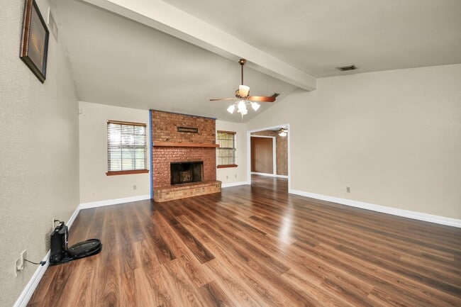 Building Photo - 8407 Kirchner Rd