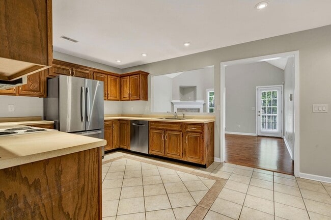 Building Photo - 3064 Igou Crossing Dr