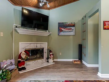 Building Photo - 1452 Hartland Woods Way
