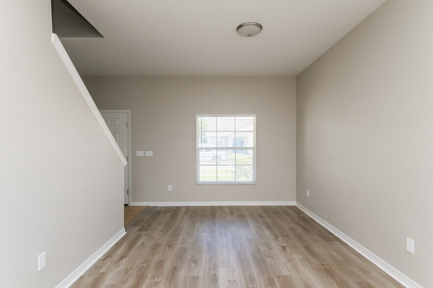 Building Photo - 12204 Citrus Leaf Dr