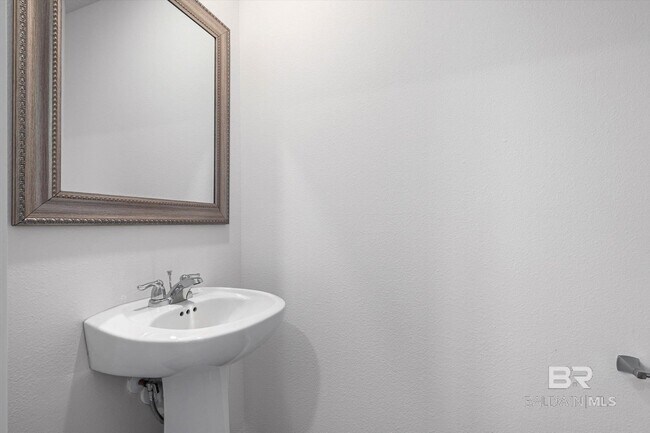 Building Photo - 15383 Furlong Lp