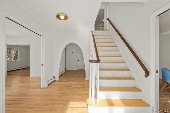 Building Photo - 520 Croton Falls Rd