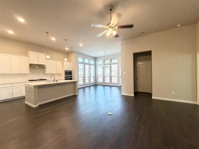 Building Photo - 12270 Lost Valley Dr