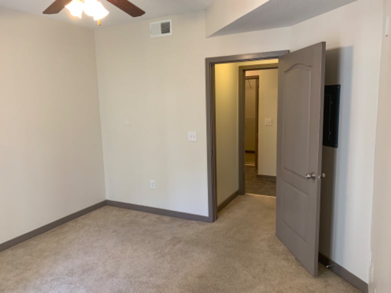 Building Photo - 390 17th St