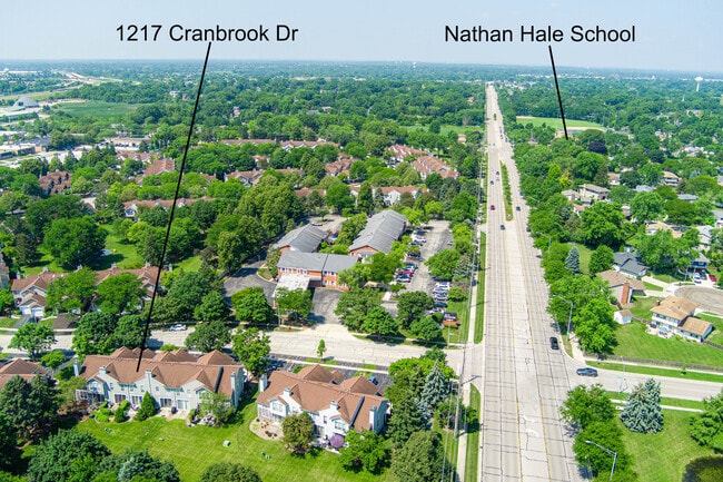 Building Photo - 1217 Cranbrook Dr