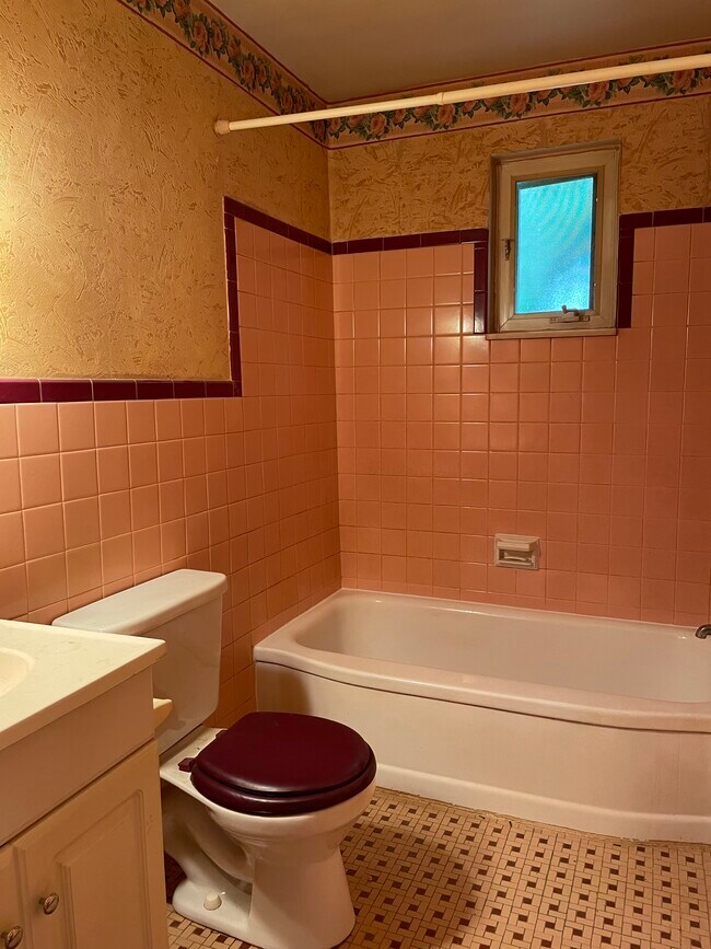 1801 Greentree Rd 1801 Greentree Rd Pittsburgh PA 15220 Apartment